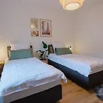 Atlas Essen, 3 Zimmer, Uniklinik, Messe, Parkplatz, Balkon Lägenhet Essen