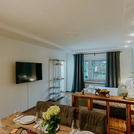 Atlas Essen, 3 Zimmer, Uniklinik, Messe, Parkplatz Apartmán *