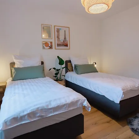 Atlas Essen, 3 Zimmer, Uniklinik, Messe, Parkplatz, Balkon Apartment Essen